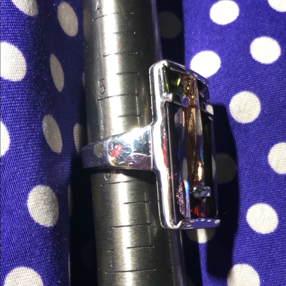 Costume jewelry - Picture 5 of 6